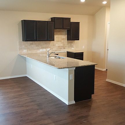 4th image of 11631 Plover Pl