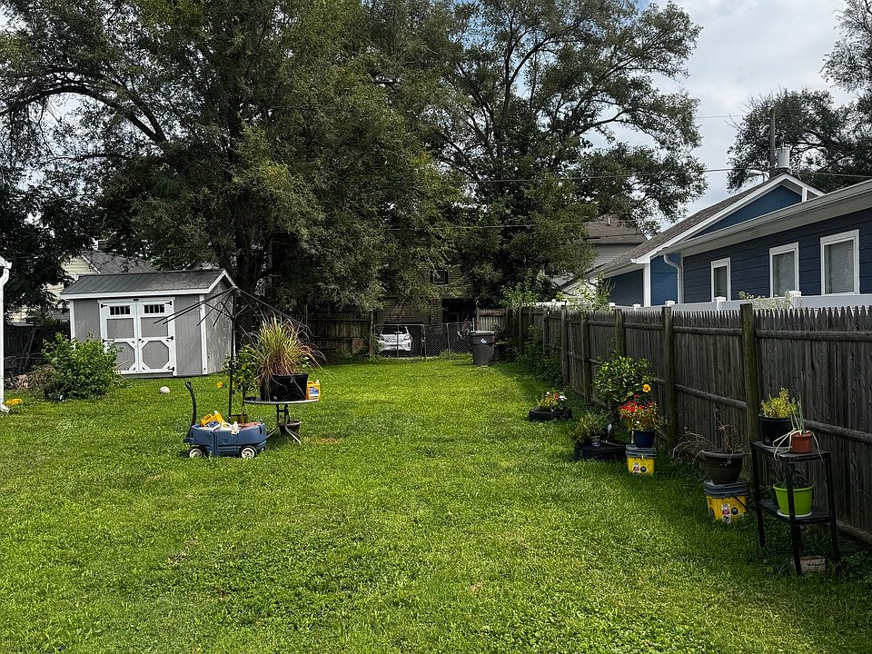 2nd image of 1809 S Talbott St