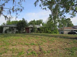 202 Overlook Dr, Winter Haven, FL 33884