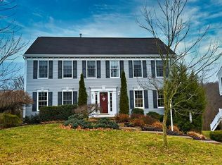 220 Crimson Dr, Pittsburgh, PA 15237
