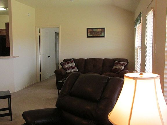 5th image of 3504 Rock Island St