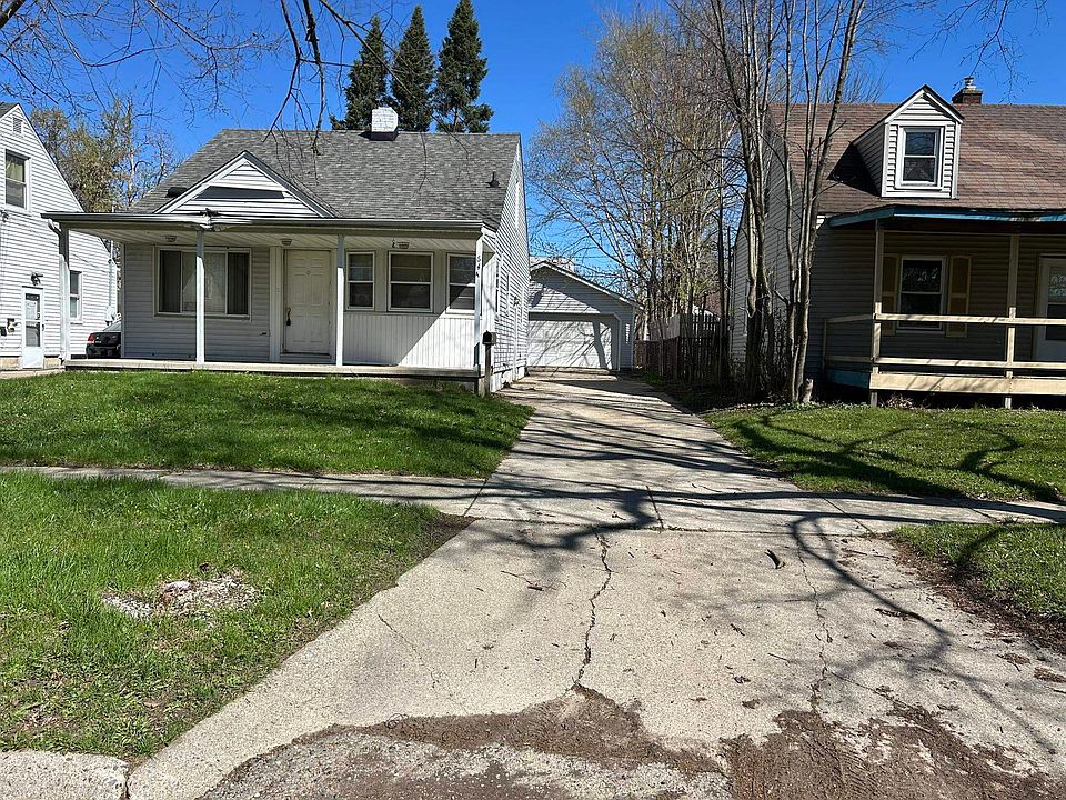 1st image of 644 Crawford St