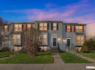 32 Rocky Brook Ct, Baltimore, MD 21244