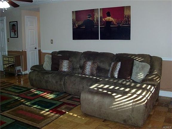 5th image of 200 Diplomat Dr APT 2B
