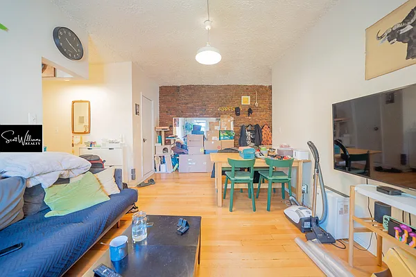 Rented by Scott Williams Realty LLC | media 9