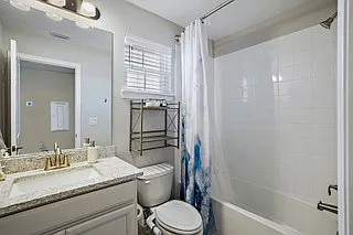 5246 Neil Dr — Photo 23