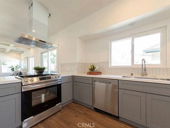 3rd image of 18412 Devlin Ave #18412