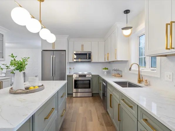 67 Mast Hill Road, Saco, ME 04072