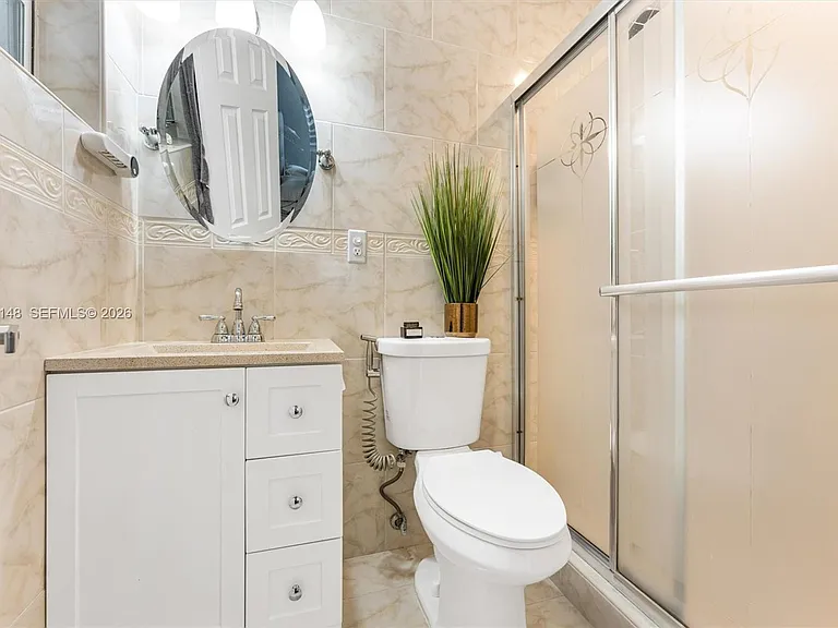 1300 SW 34th Ave — Photo 14