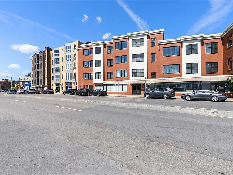 152 Old Colony Ave #10 — Photo 34
