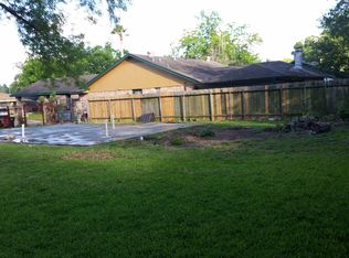 10523 Pleasanton Dr, Houston, TX 77038