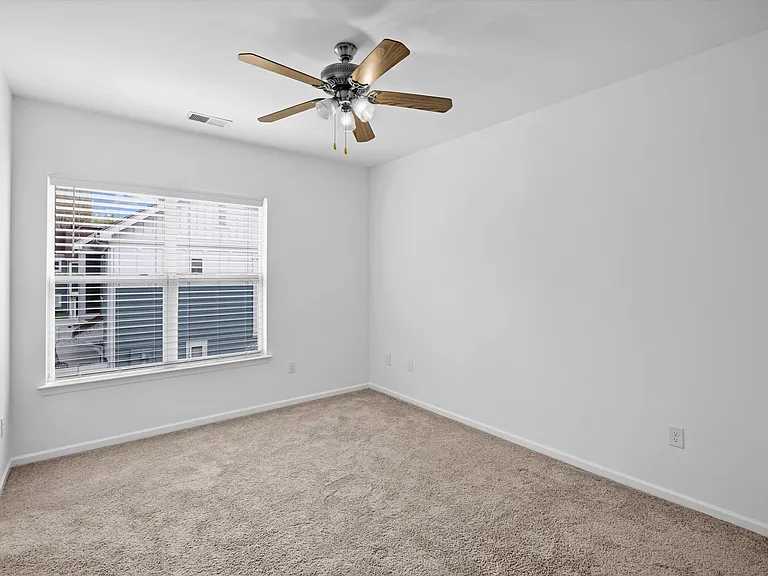 2252 Vision Dr — Photo 17