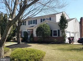 802 Charleston Rd, Mount Laurel, NJ 08054