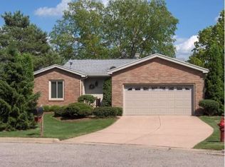 2539 Bruin Dr, East Lansing, MI