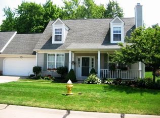 381 Pebblebrook Dr, Willoughby, OH 44094