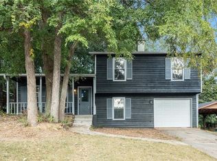 931 Clover Ln, Lawrenceville, GA 30044