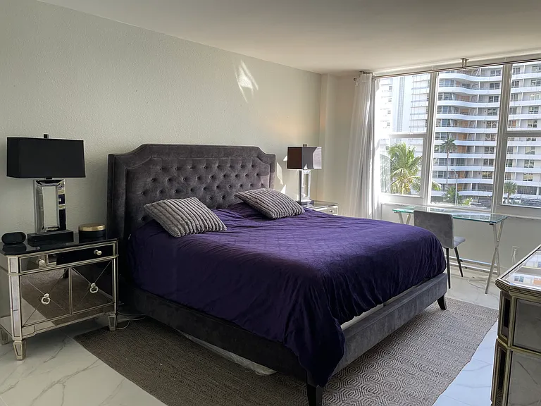 5600 Collins Ave — Photo 6