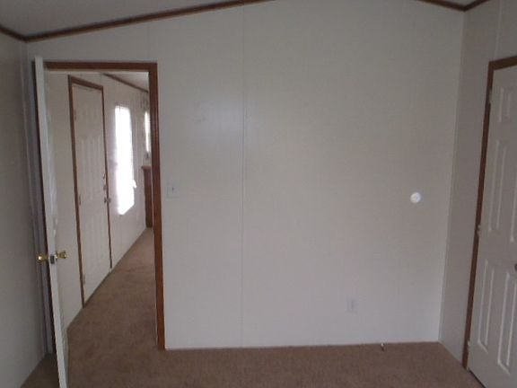 5th image of 110 W Bobwhite Ln Trlr A