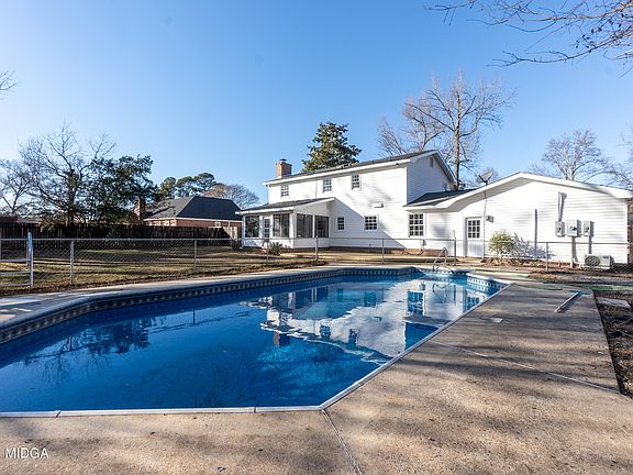 2nd image of 104 Whippoorwill Dr
