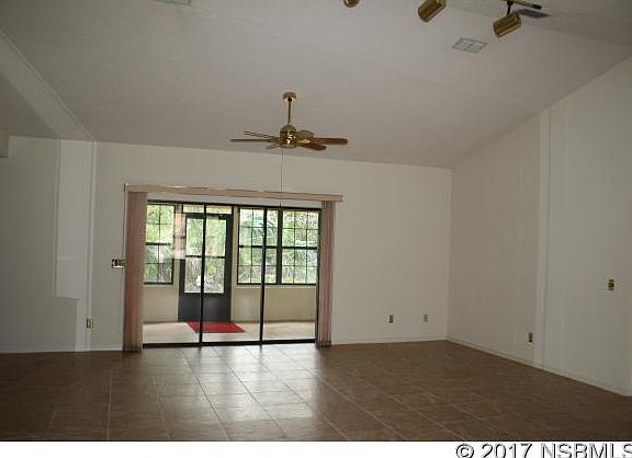 3rd image of 6195 Yellowstone Dr