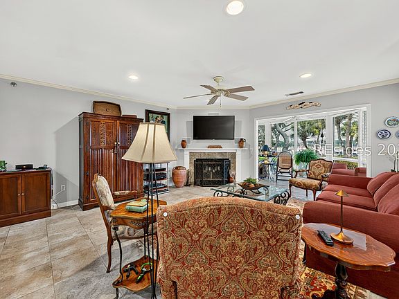 5th image of 73 Skull Creek Drive UNIT 114