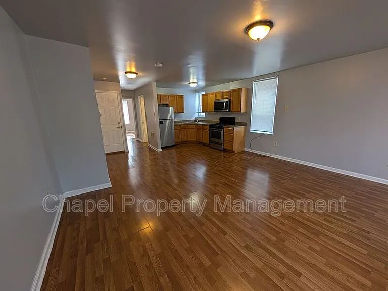 1346 N 27th St #3 — Photo 9
