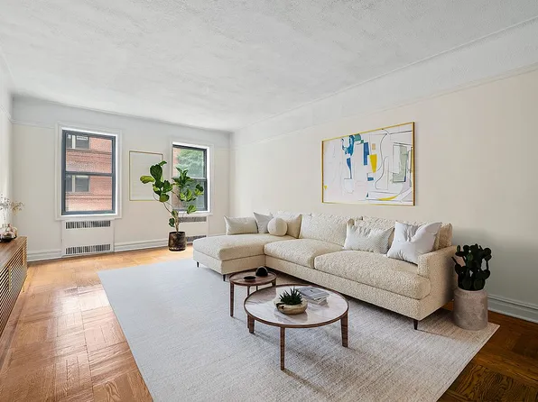 35-30 73rd St #1-F, Queens, NY 11372