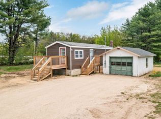 10 Berry Rd, New Durham, NH 03855