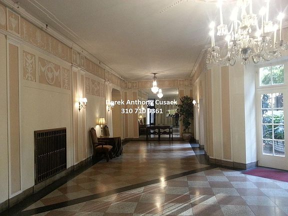 3rd image of 3278 Wilshire Blvd