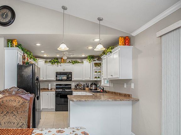 4th image of 23925 Summerwood Ln