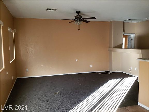 4th image of 4921 White Jade St
