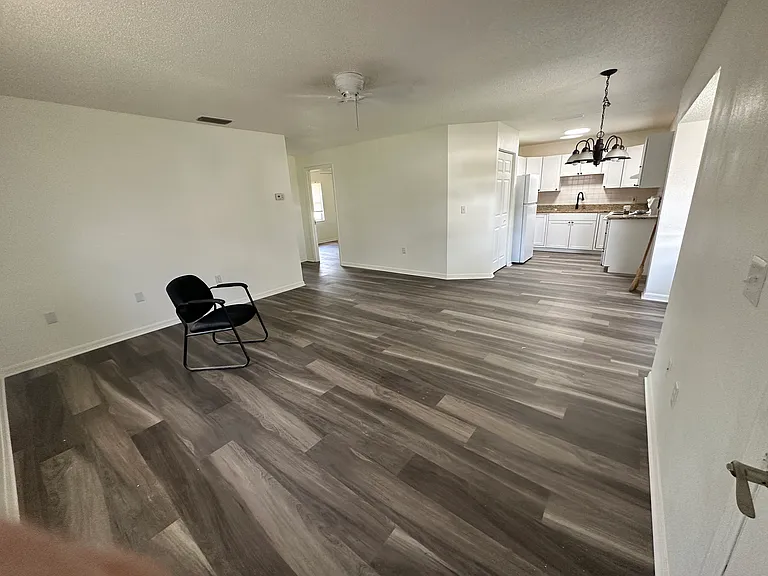 305 Camillia Ln #A — Photo 6