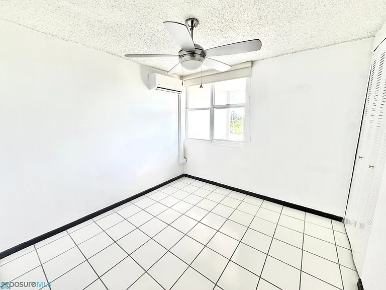 518 Los Arcos En Suchville Point #APTO 518 — Photo 4