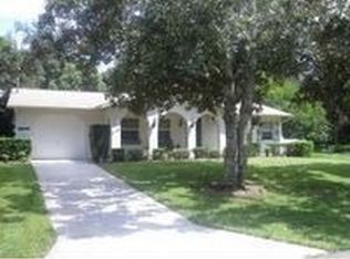 805 N Hollywood Cir, Crystal River, FL 34429