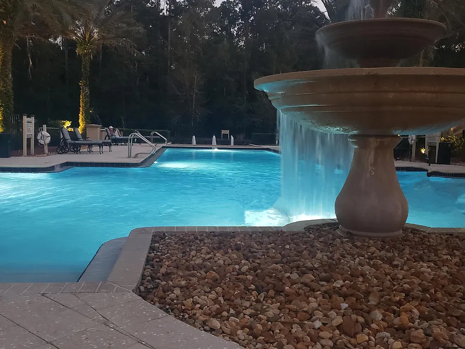 945 Registry Blvd #105