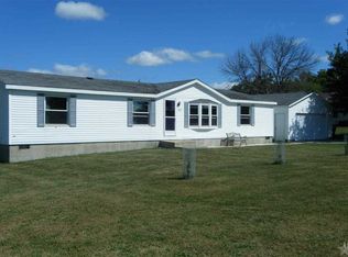 1104 Drake Rd, Kendallville, IN