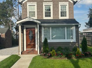 1411 147th St, Whitestone, NY 11357