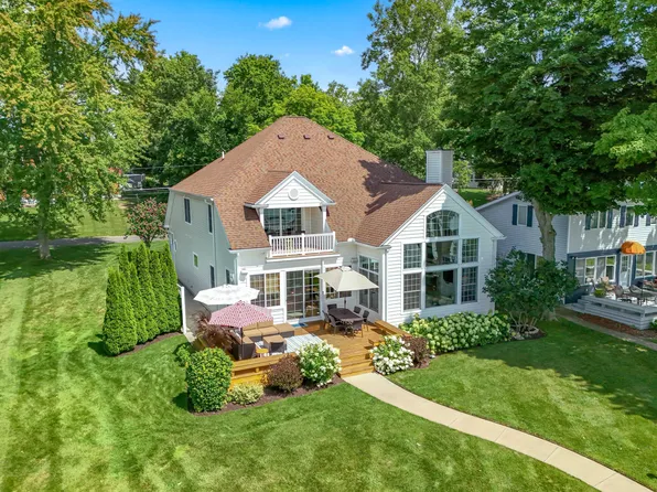 13992 Iyopawa Island Rd, Coldwater, MI 49036