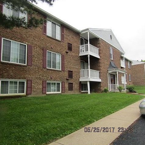 1st image of 950 Wood Hollow Dr
