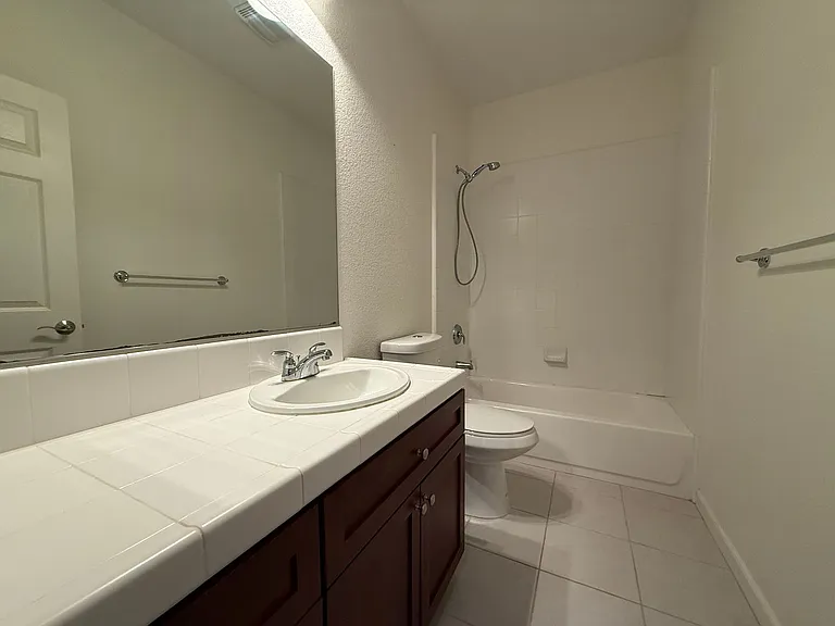 45 Esfahan Dr — Photo 13