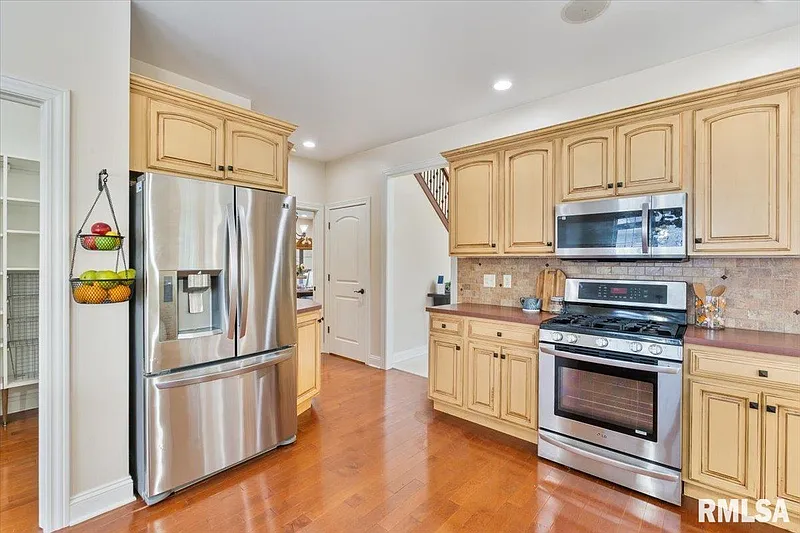 Thumbnail 16