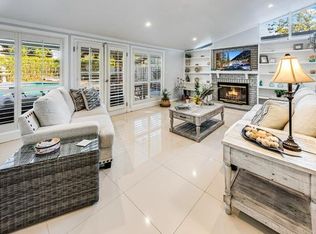 9322 Sophia Ave, North Hills, CA 91343