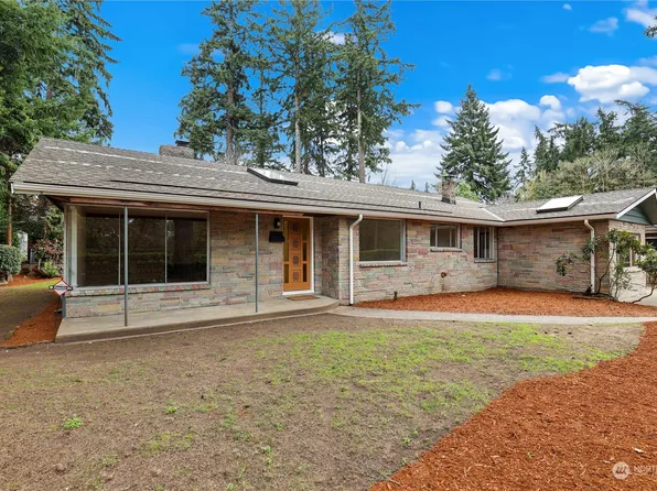 3716 84th Avenue SE, Mercer Island, WA 98040