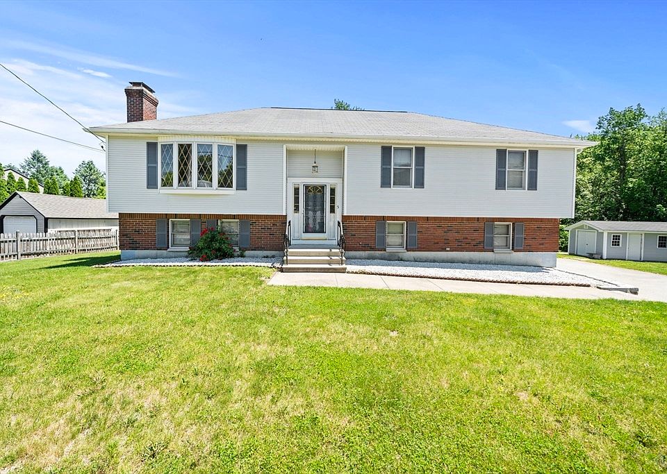 1st image of 5 Mystic Ln