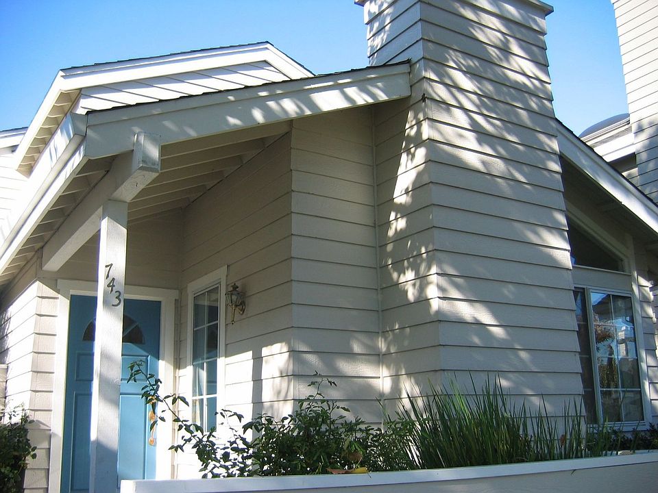 1st image of 743 Newport Cir