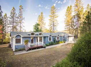 13736 Auburn Rd, Grass Valley, CA 95949