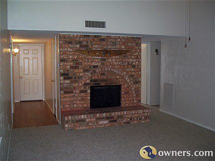3rd image of 3409 Meadow Oaks Dr