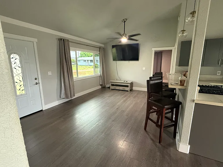 366 Eggerking Rd — Photo 2