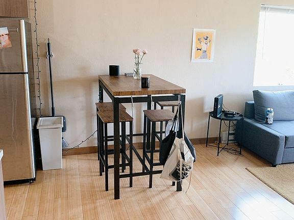 4th image of 519 N Garden St APT 3