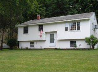 5 Millbrook Dr, Milford, NH 03055